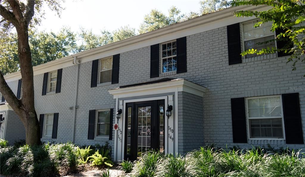 For Sale: $155,000 (1 beds, 1 baths, 678 Square Feet)