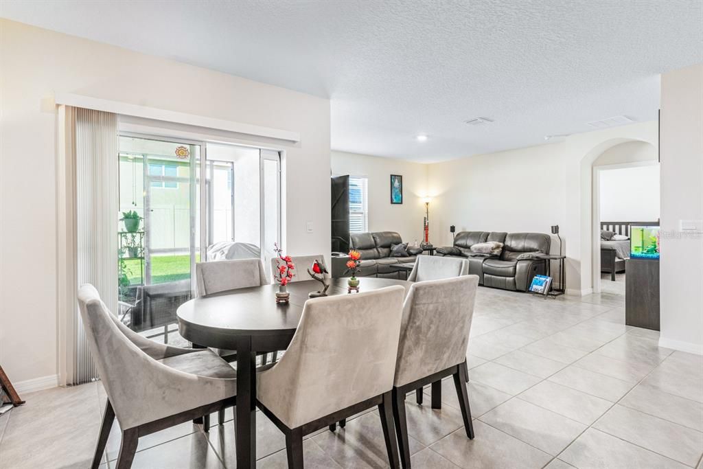 For Sale: $399,990 (4 beds, 2 baths, 1830 Square Feet)