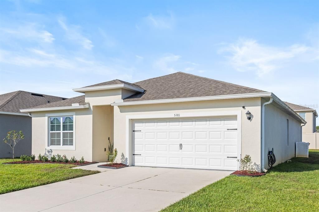 For Sale: $399,990 (4 beds, 2 baths, 1830 Square Feet)