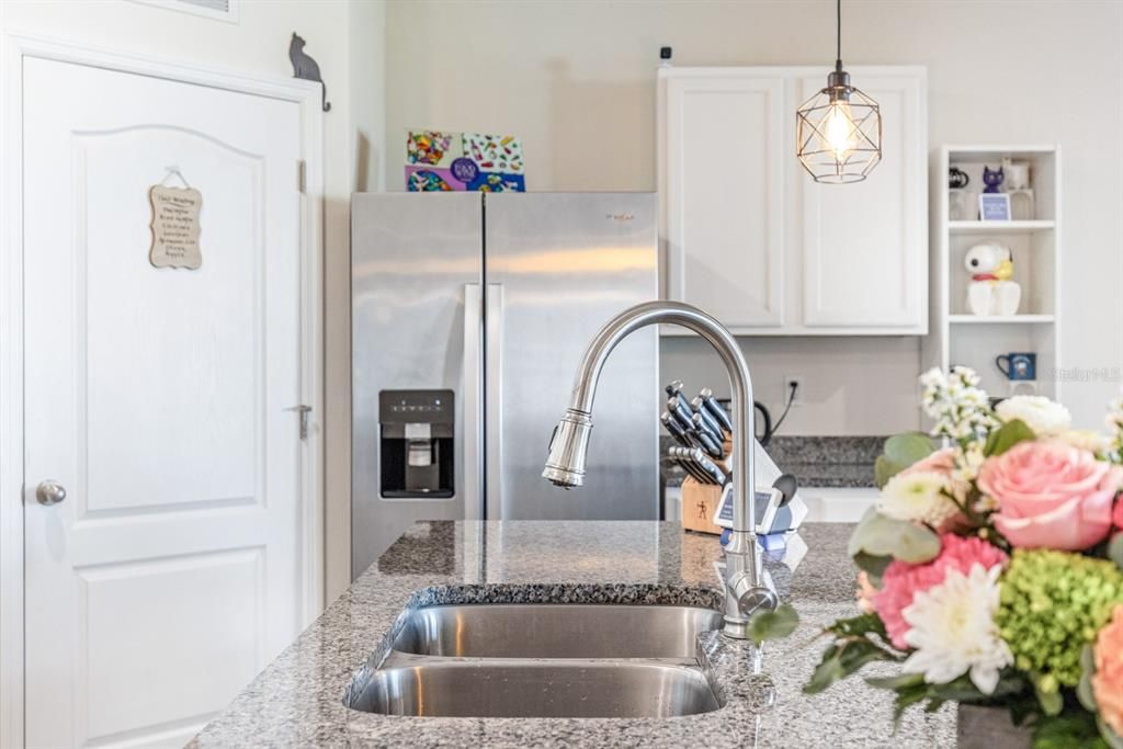 For Sale: $399,990 (4 beds, 2 baths, 1830 Square Feet)