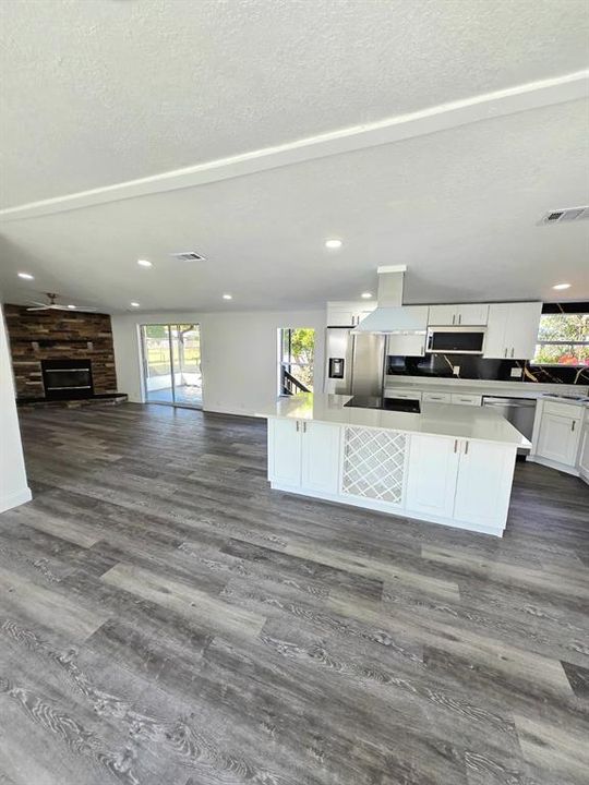 En Venta: $274,000 (4 camas, 2 baños, 1782 Pies cuadrados)