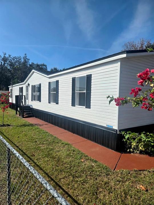 En Venta: $274,000 (4 camas, 2 baños, 1782 Pies cuadrados)