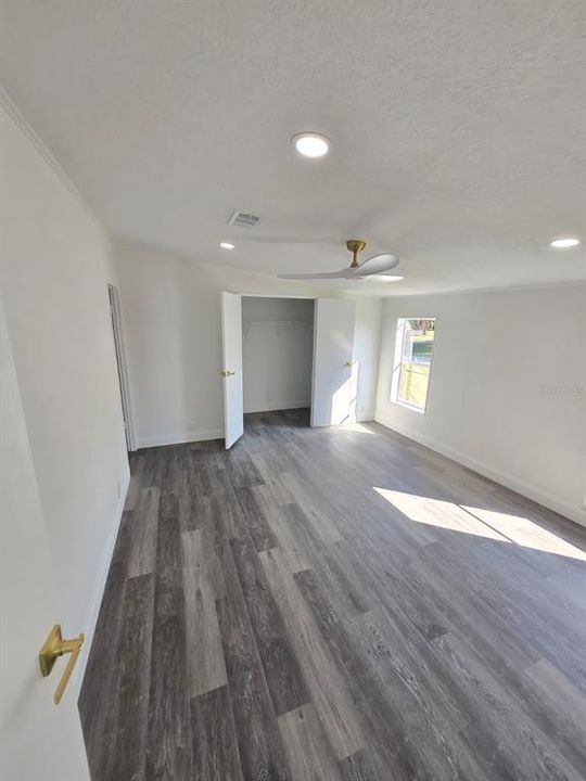 En Venta: $274,000 (4 camas, 2 baños, 1782 Pies cuadrados)