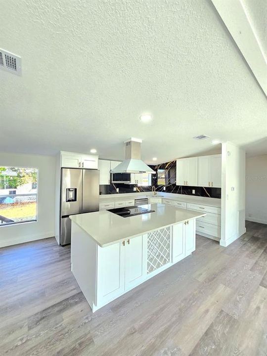 En Venta: $274,000 (4 camas, 2 baños, 1782 Pies cuadrados)