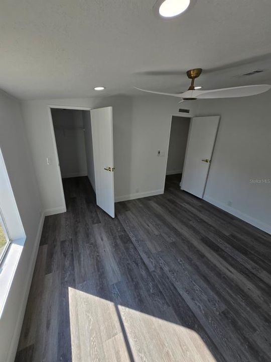 En Venta: $274,000 (4 camas, 2 baños, 1782 Pies cuadrados)