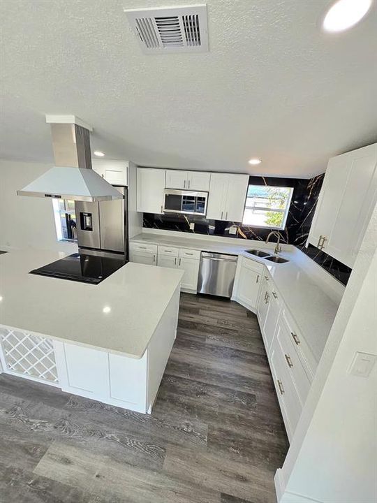 En Venta: $274,000 (4 camas, 2 baños, 1782 Pies cuadrados)