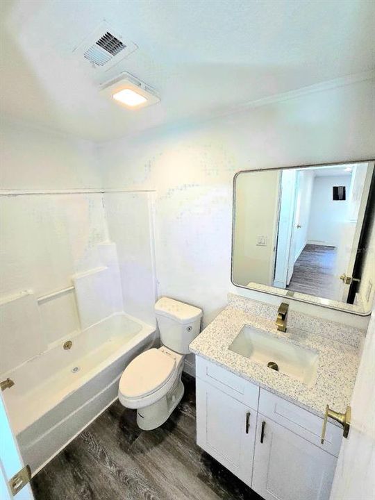 En Venta: $274,000 (4 camas, 2 baños, 1782 Pies cuadrados)