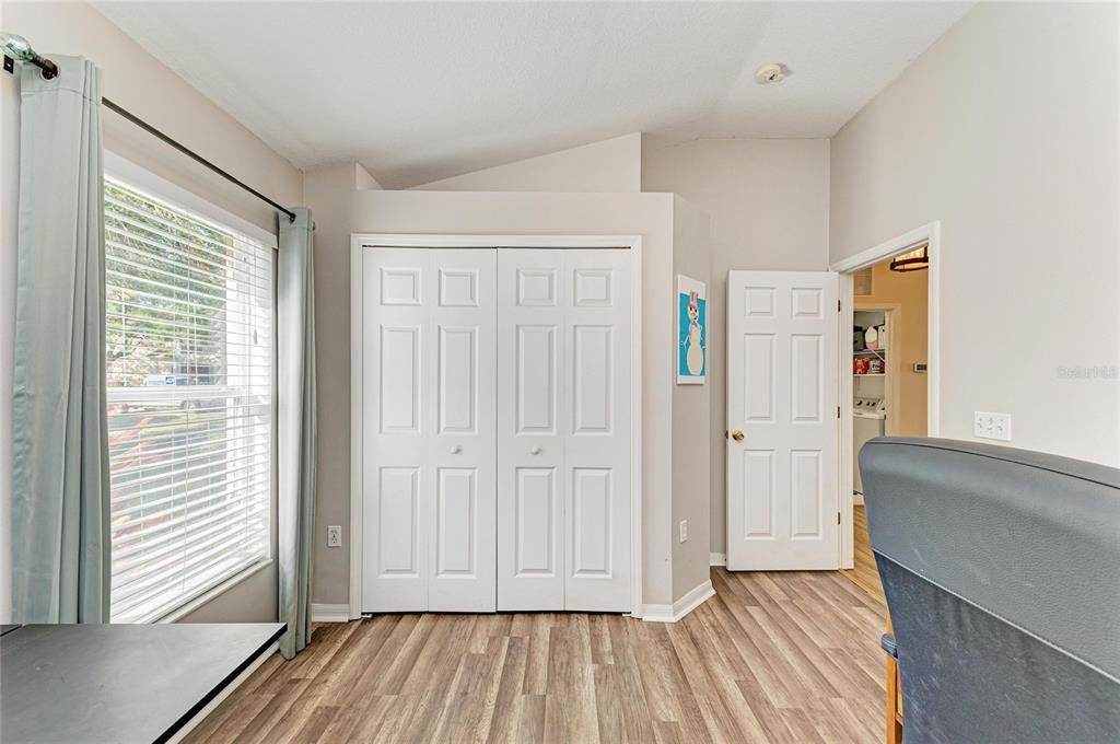 待售: $425,000 (3 贝兹, 2 浴室, 1358 平方英尺)