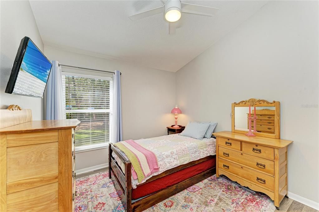 待售: $425,000 (3 贝兹, 2 浴室, 1358 平方英尺)