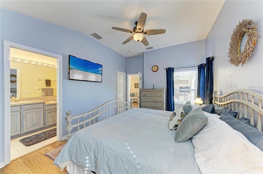 待售: $425,000 (3 贝兹, 2 浴室, 1358 平方英尺)