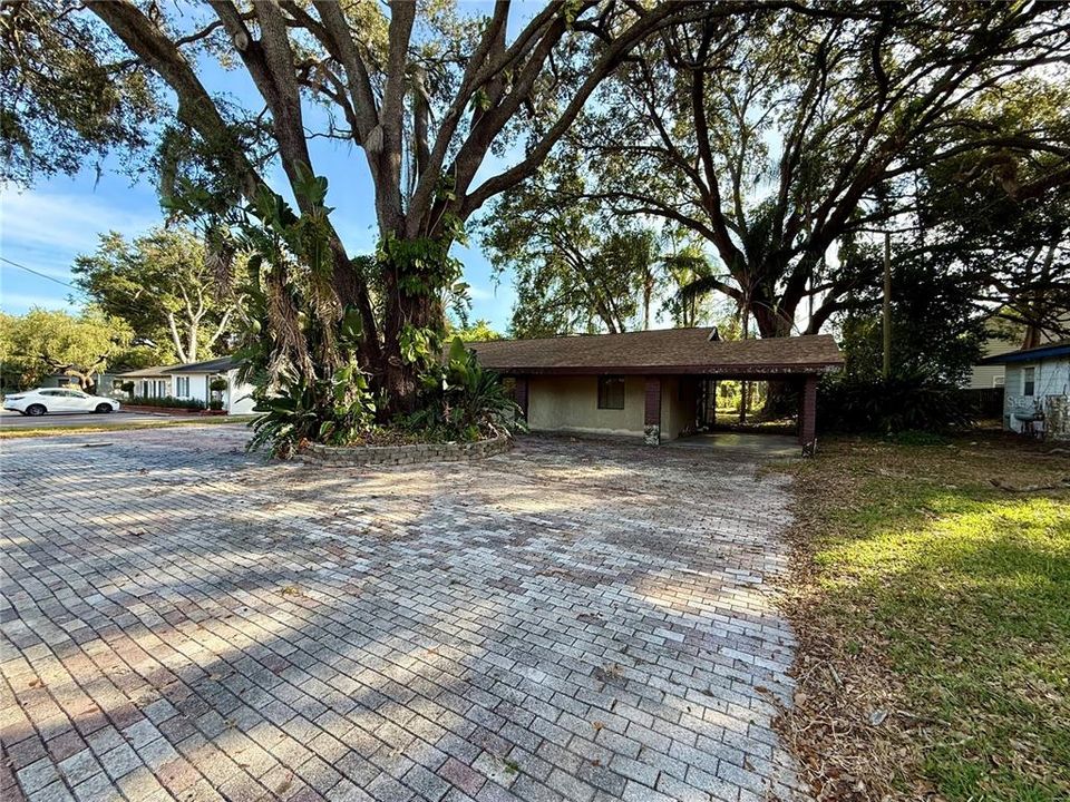 En Venta: $275,000 (0 camas, 0 baños, 1320 Pies cuadrados)