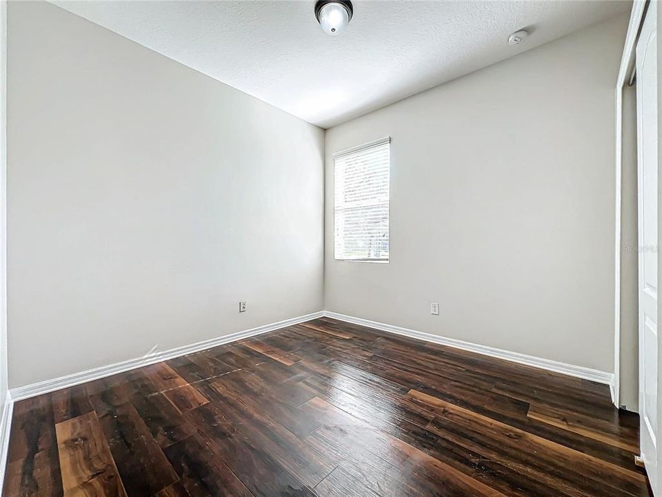 For Rent: $2,700 (4 beds, 2 baths, 1910 Square Feet)