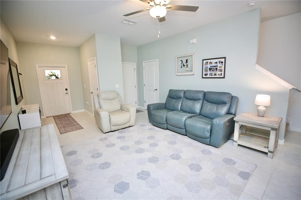 For Sale: $313,000 (3 beds, 2 baths, 1634 Square Feet)