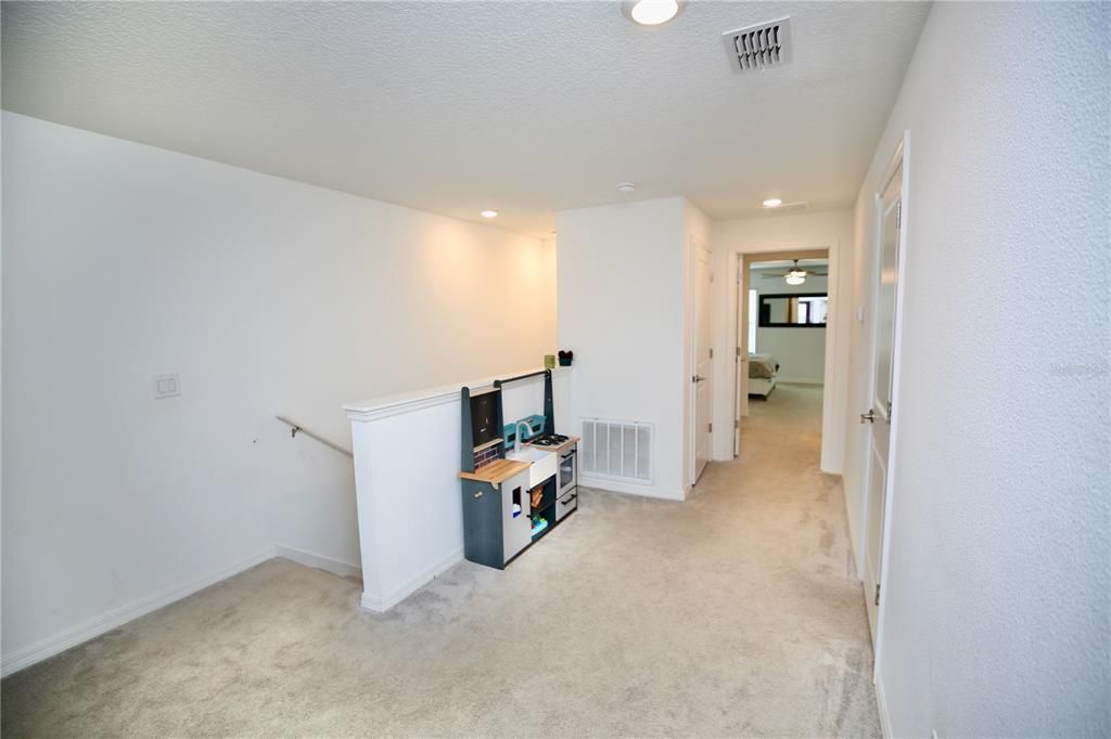 For Sale: $313,000 (3 beds, 2 baths, 1634 Square Feet)