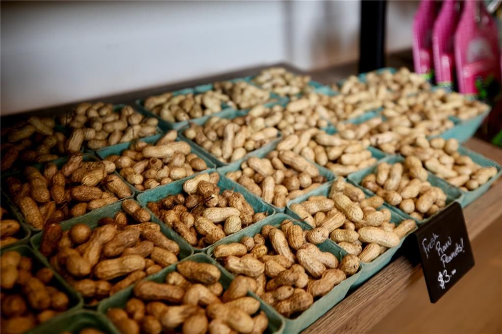 For Sale: $313,000 (3 beds, 2 baths, 1634 Square Feet)