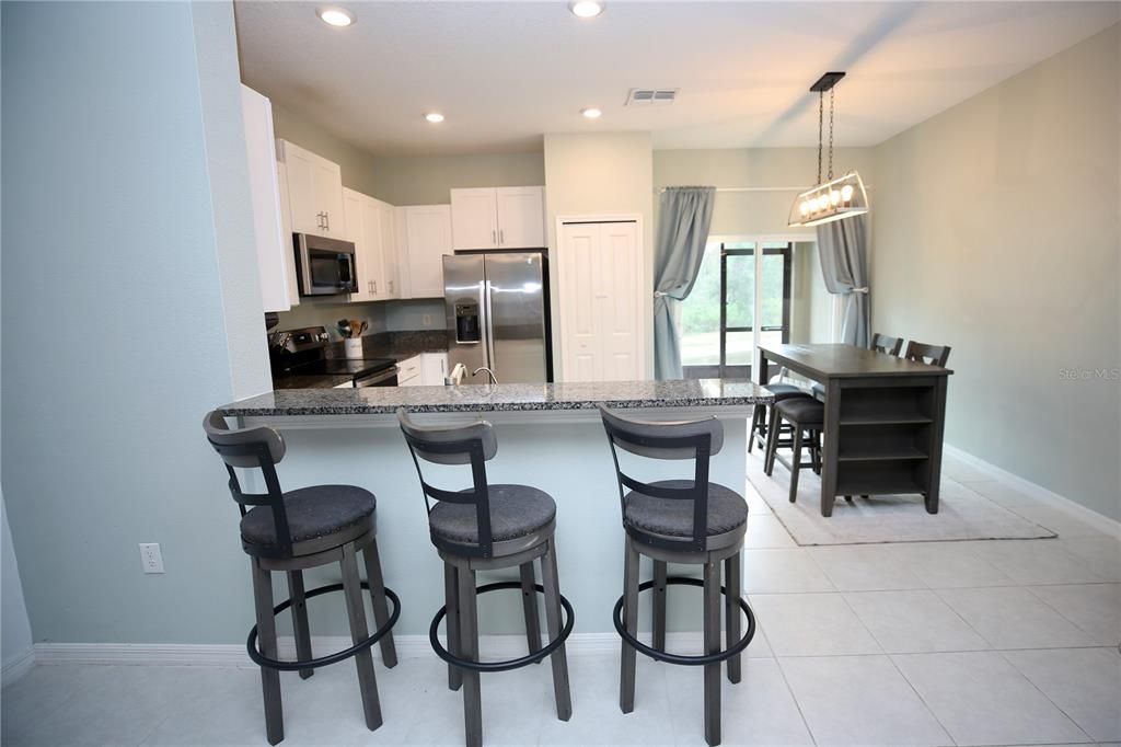 For Sale: $313,000 (3 beds, 2 baths, 1634 Square Feet)