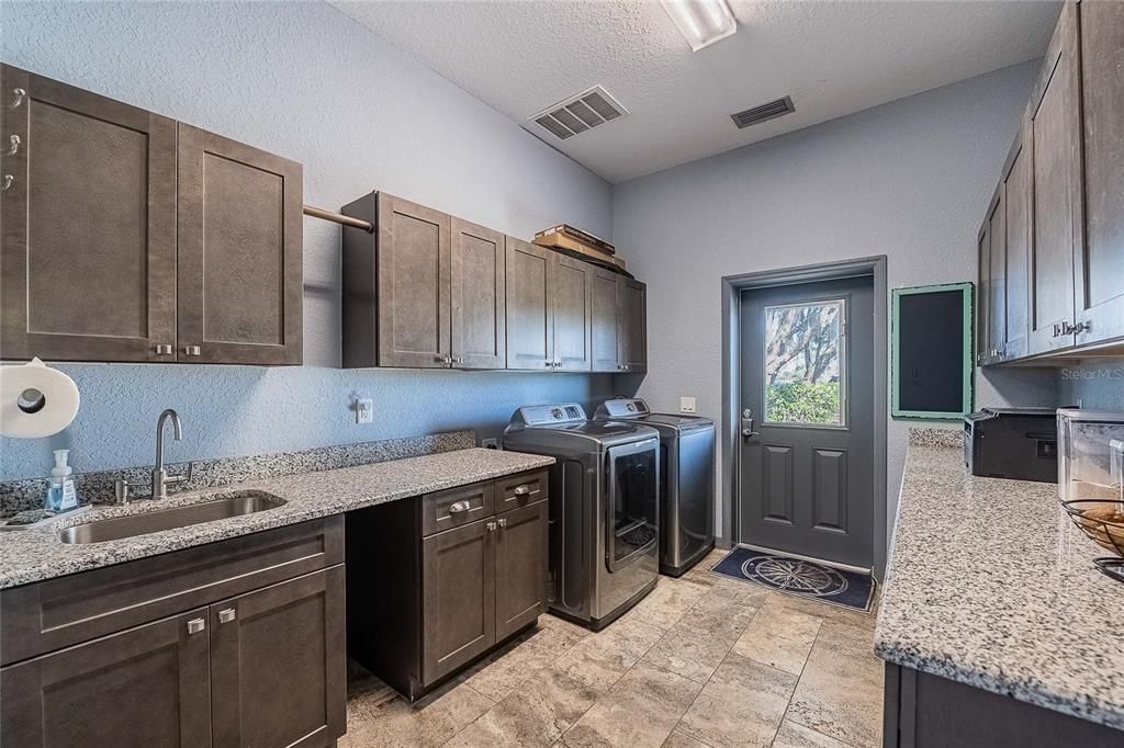 En Venta: $1,200,000 (2 camas, 3 baños, 1693 Pies cuadrados)