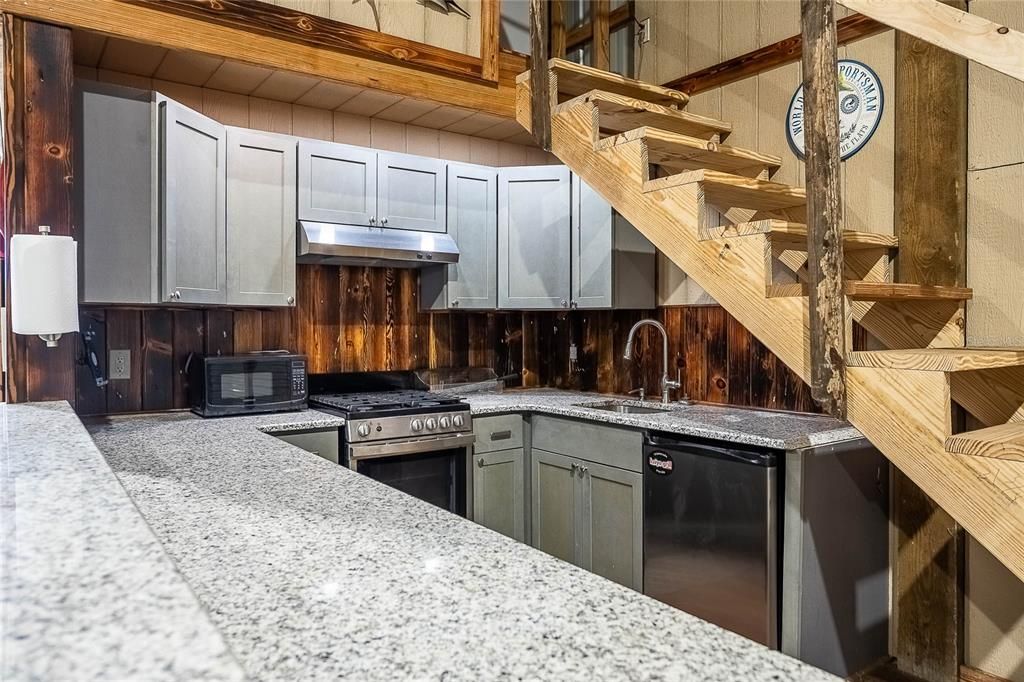 En Venta: $1,200,000 (2 camas, 3 baños, 1693 Pies cuadrados)