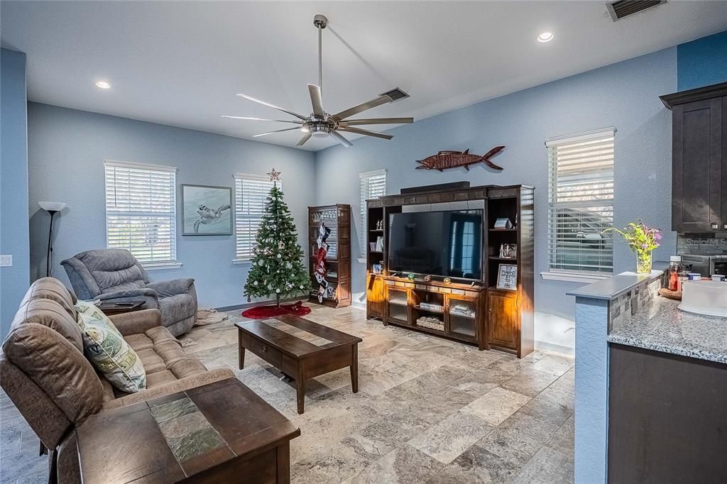 En Venta: $1,200,000 (2 camas, 3 baños, 1693 Pies cuadrados)