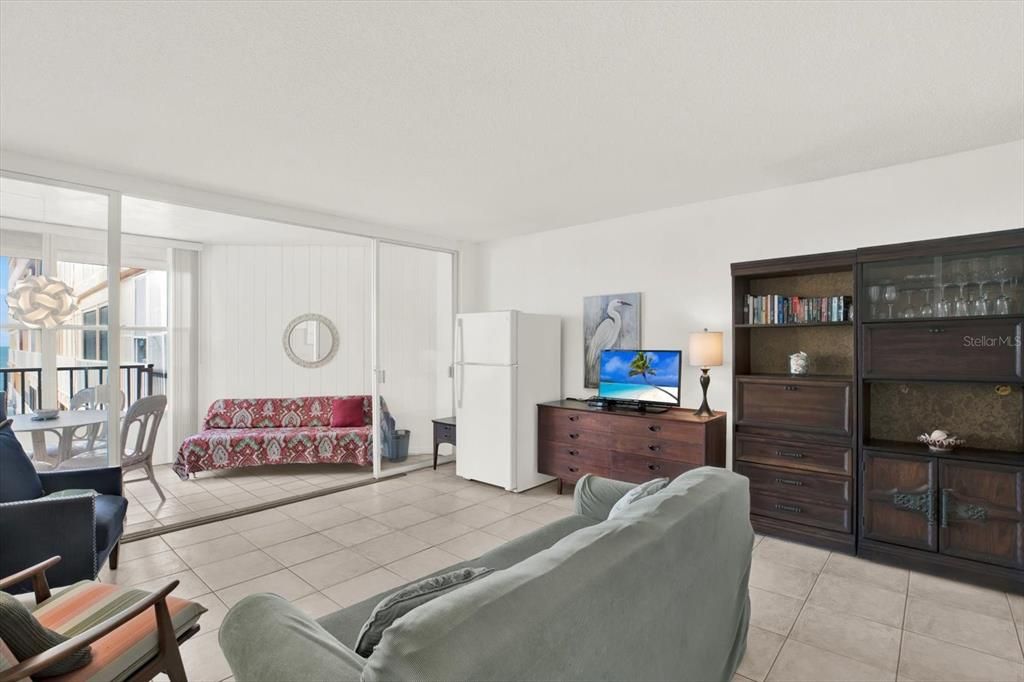 For Sale: $200,000 (0 beds, 1 baths, 400 Square Feet)