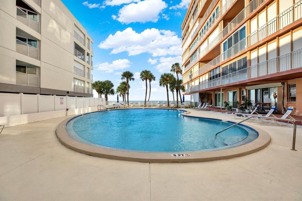 For Sale: $200,000 (0 beds, 1 baths, 400 Square Feet)