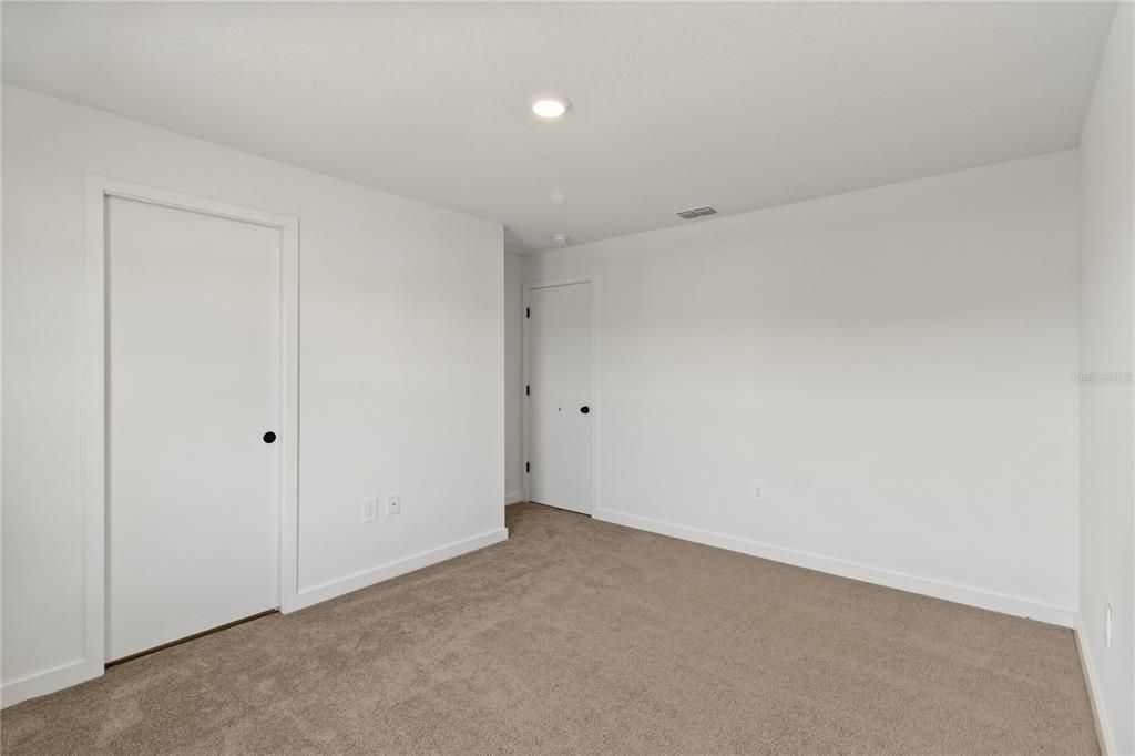 出租: $2,250 (3 贝兹, 3 浴室, 1360 平方英尺)