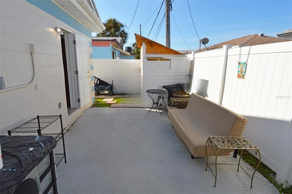 For Rent: $2,300 (1 beds, 1 baths, 625 Square Feet)