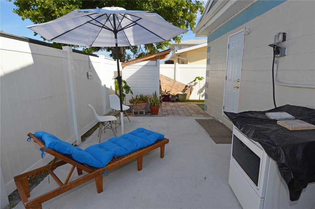 For Rent: $2,300 (1 beds, 1 baths, 625 Square Feet)