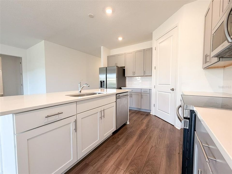 En Renta: $2,899 (5 camas, 4 baños, 2804 Pies cuadrados)