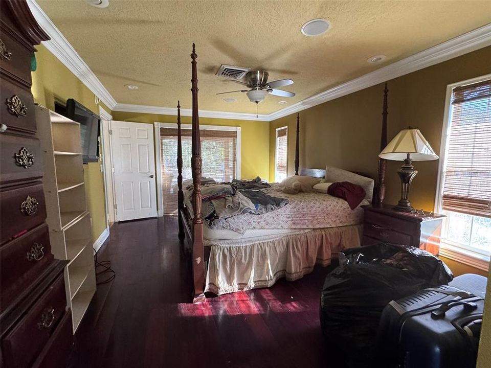 待售: $389,000 (3 贝兹, 2 浴室, 2121 平方英尺)