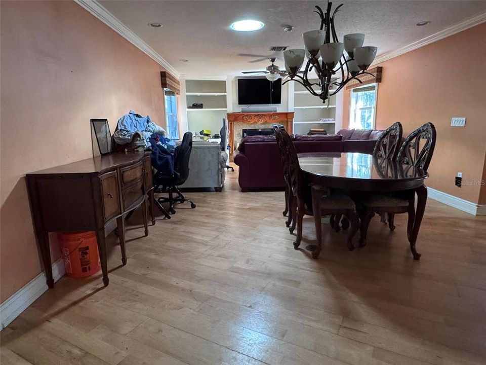 待售: $389,000 (3 贝兹, 2 浴室, 2121 平方英尺)