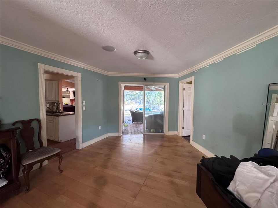 待售: $389,000 (3 贝兹, 2 浴室, 2121 平方英尺)