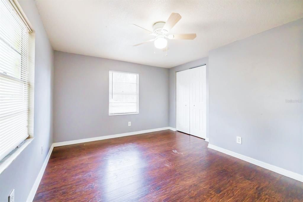 For Rent: $1,700 (2 beds, 1 baths, 798 Square Feet)