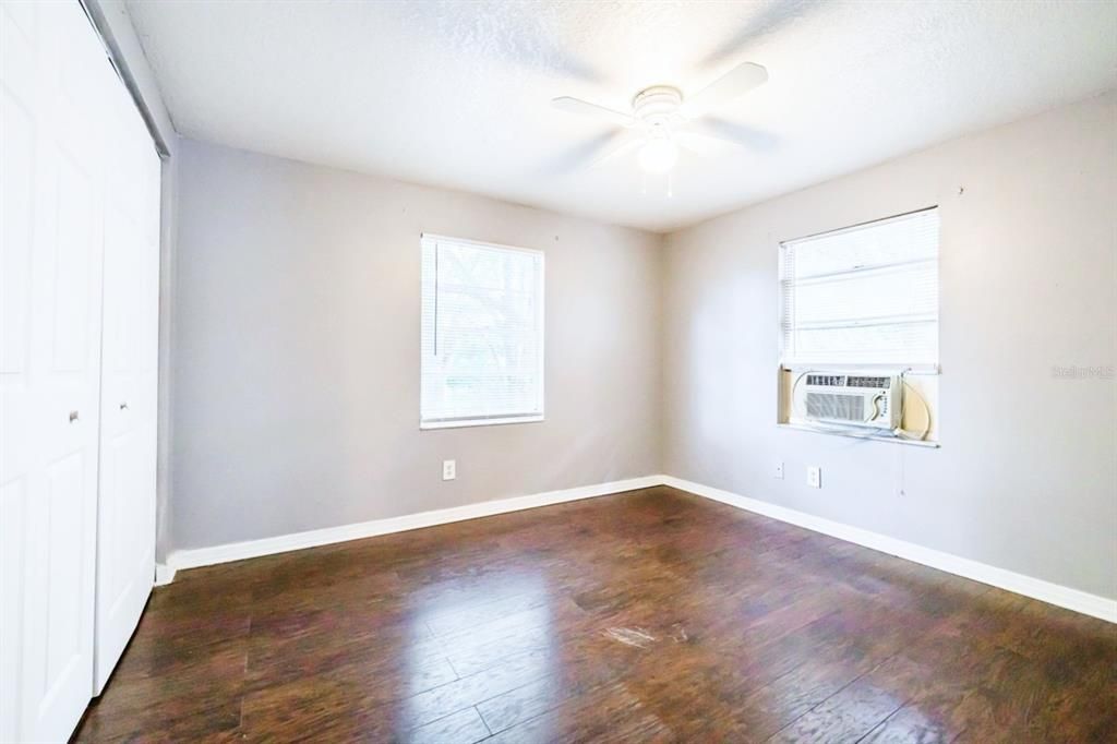 For Rent: $1,700 (2 beds, 1 baths, 798 Square Feet)