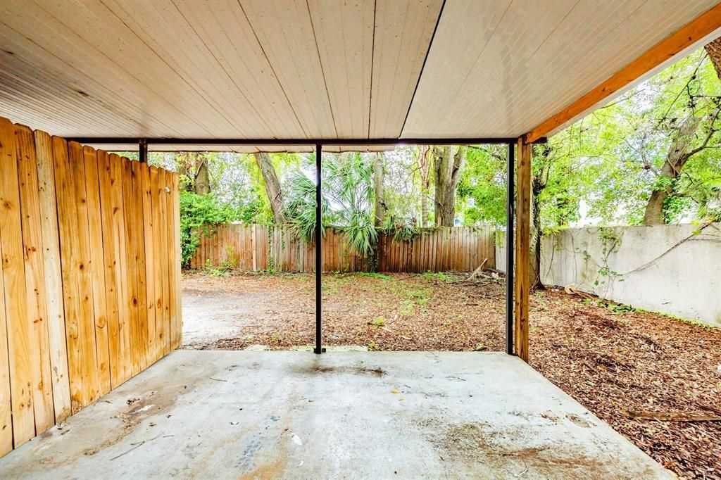 For Rent: $1,700 (2 beds, 1 baths, 798 Square Feet)