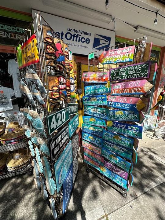 待售: $215,000 (1 贝兹, 1 浴室, 1060 平方英尺)