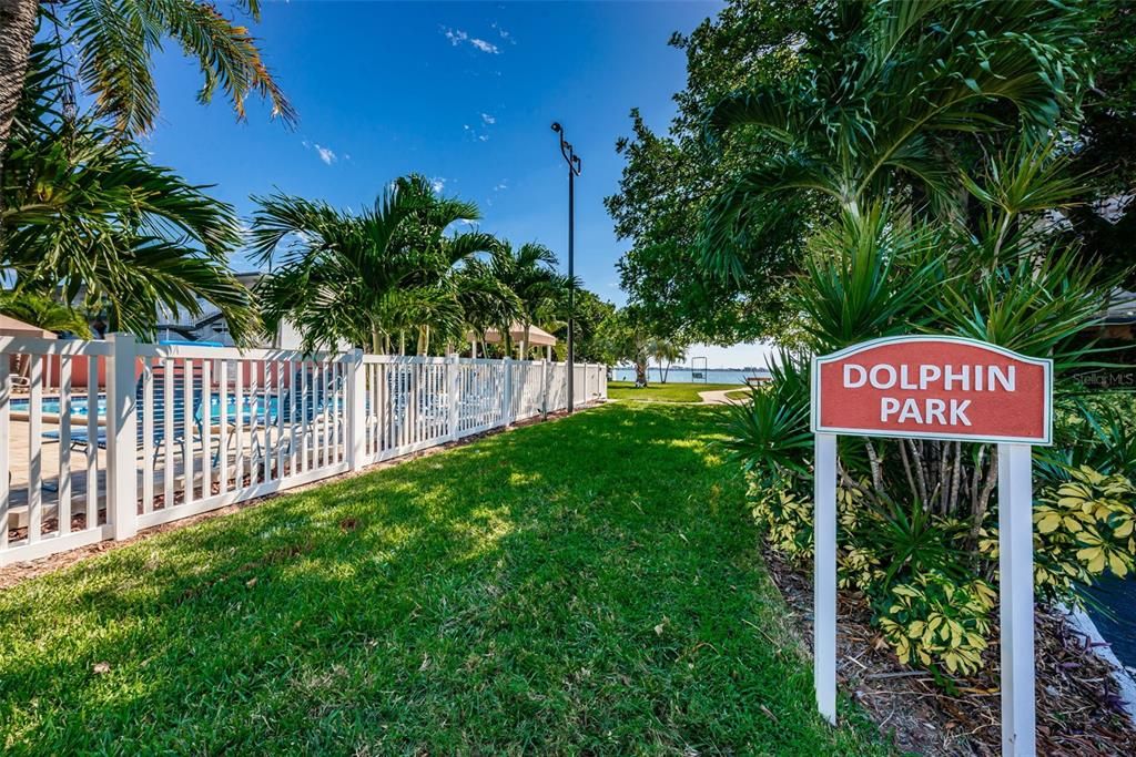 待售: $215,000 (1 贝兹, 1 浴室, 1060 平方英尺)