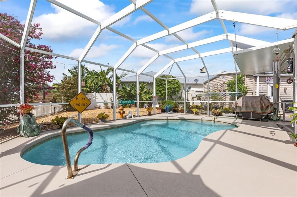 For Sale: $315,000 (2 beds, 2 baths, 1276 Square Feet)