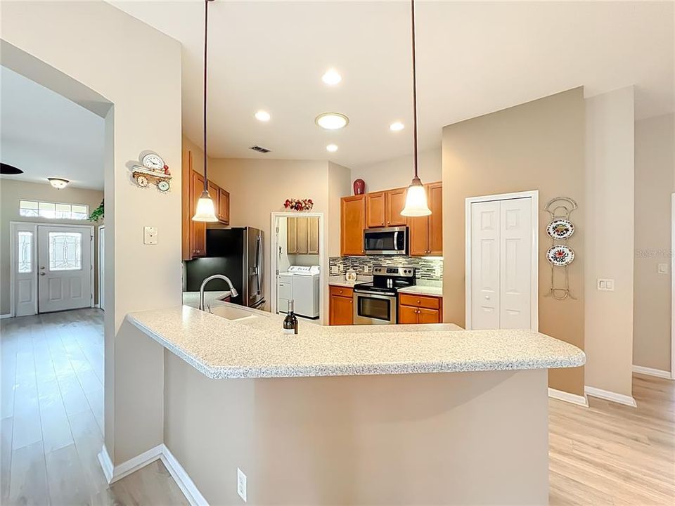 На продажу: $312,000 (2 спален, 2 ванн, 1888 Квадратных фут)