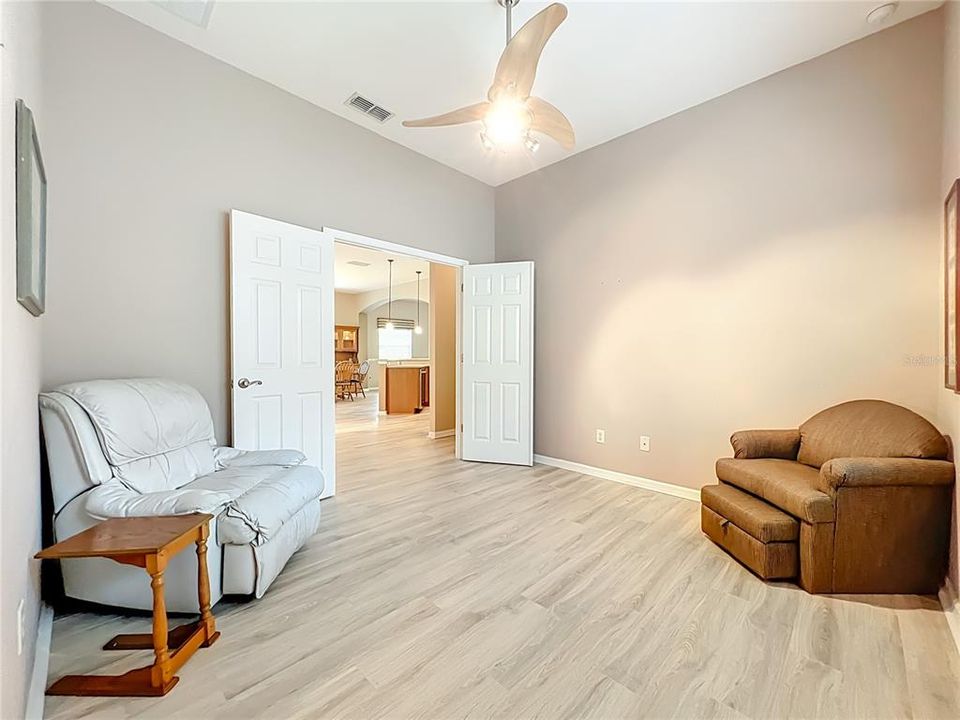 На продажу: $312,000 (2 спален, 2 ванн, 1888 Квадратных фут)