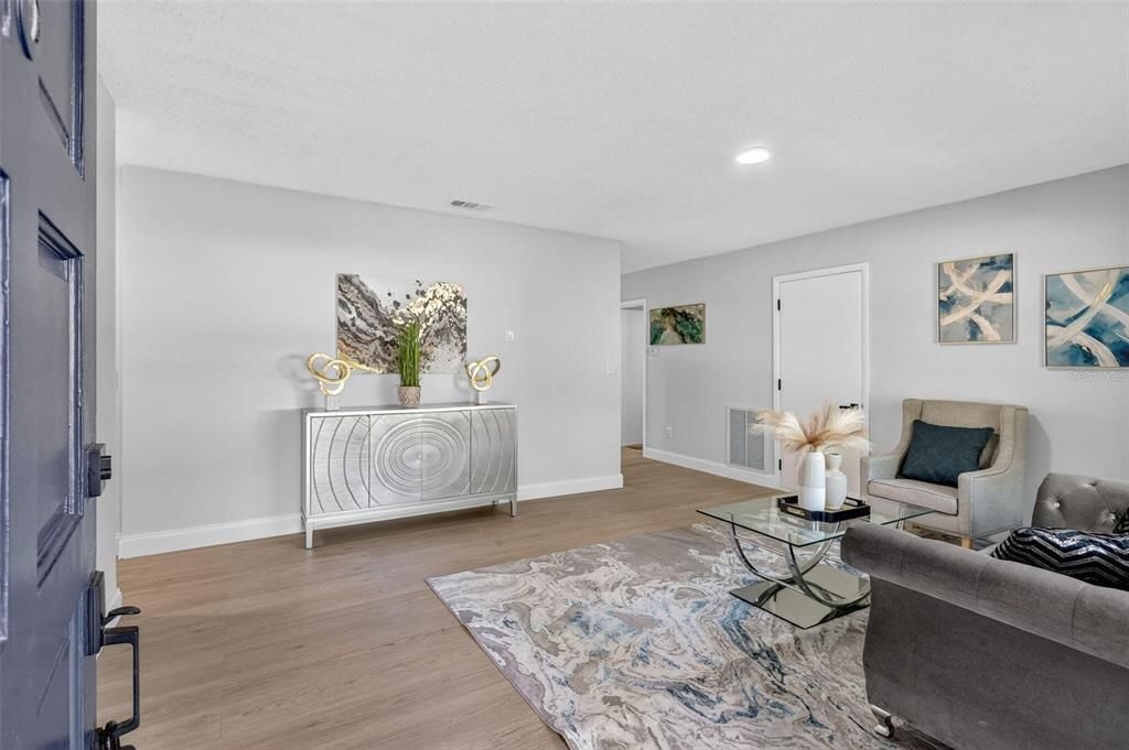 待售: $429,000 (3 贝兹, 2 浴室, 1564 平方英尺)