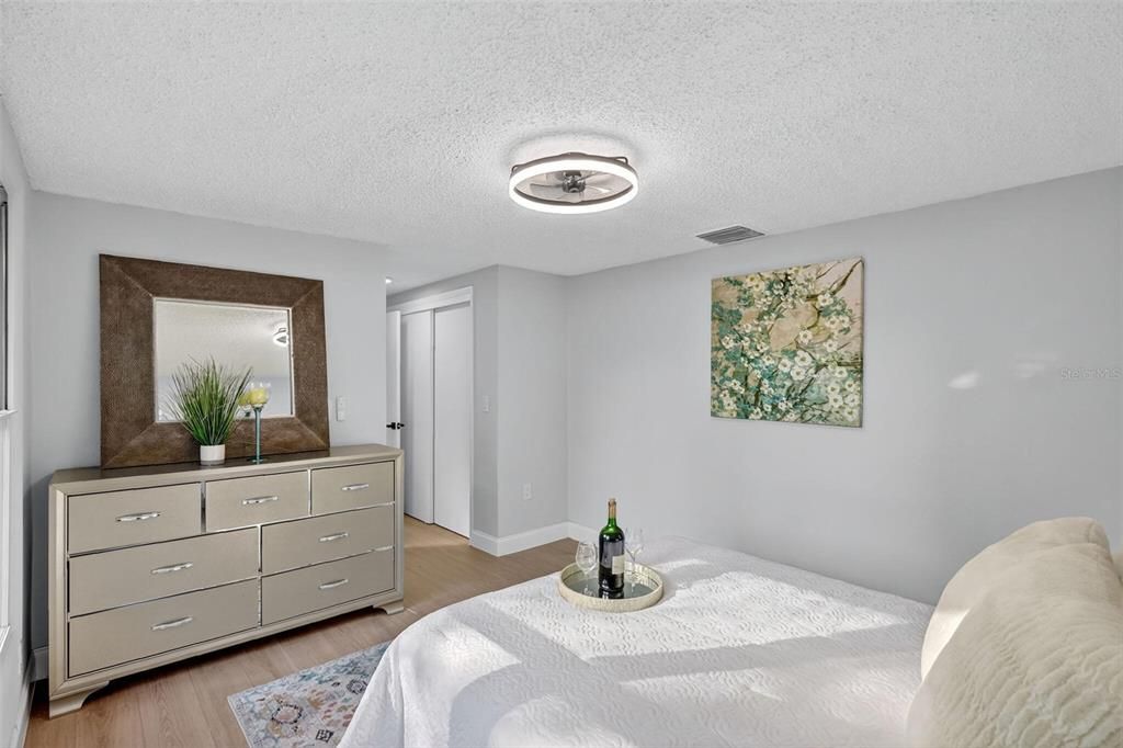 待售: $429,000 (3 贝兹, 2 浴室, 1564 平方英尺)