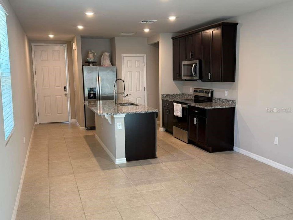 En Venta: $310,000 (3 camas, 2 baños, 1280 Pies cuadrados)