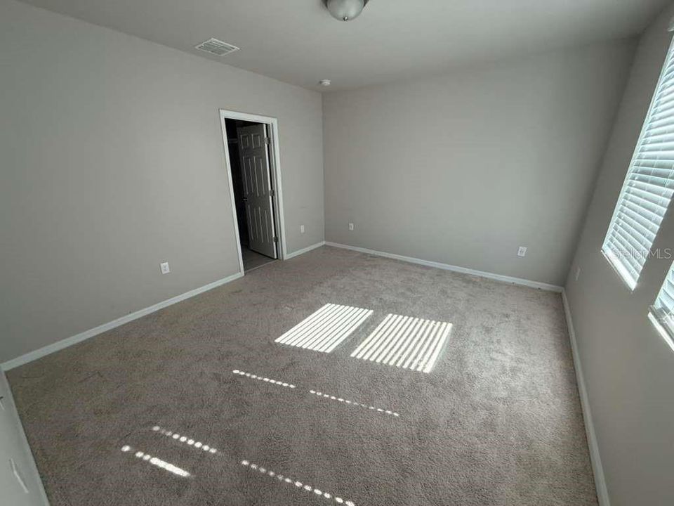 En Venta: $310,000 (3 camas, 2 baños, 1280 Pies cuadrados)