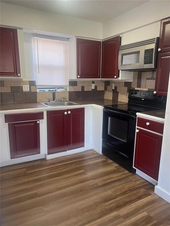 出租: $1,995 (3 贝兹, 2 浴室, 1575 平方英尺)