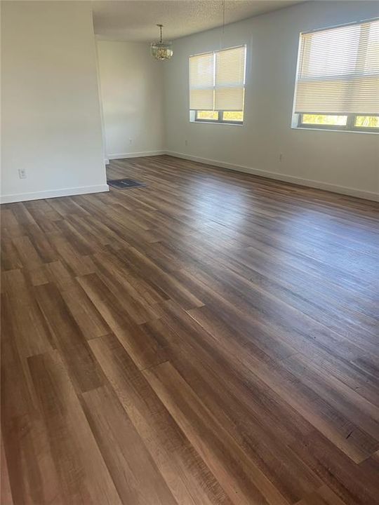 出租: $1,995 (3 贝兹, 2 浴室, 1575 平方英尺)