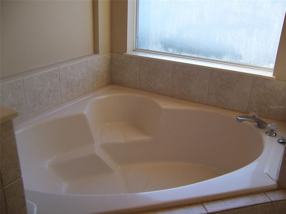 В аренду: $2,595 (4 спален, 2 ванн, 2154 Квадратных фут)