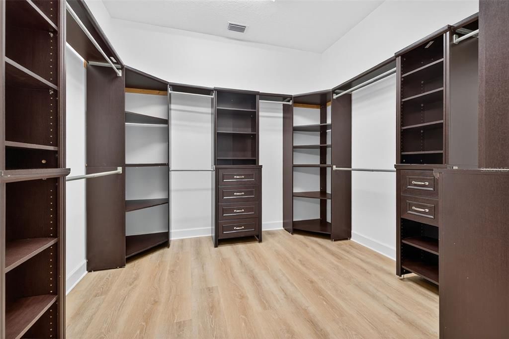 В аренду: $3,450 (3 спален, 3 ванн, 2248 Квадратных фут)