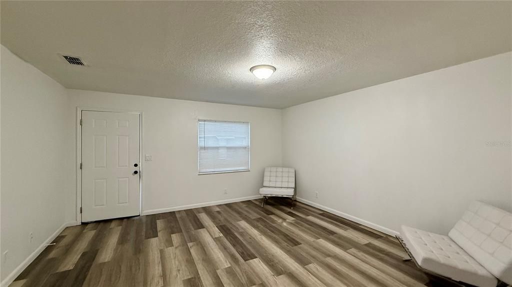 For Rent: $1,699 (2 beds, 2 baths, 900 Square Feet)