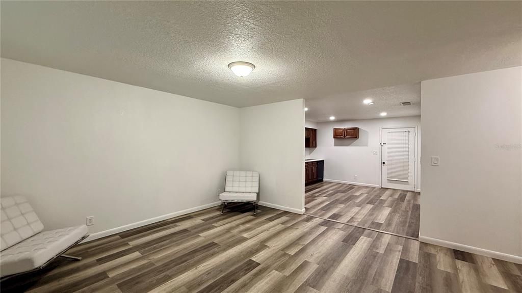 For Rent: $1,699 (2 beds, 2 baths, 900 Square Feet)